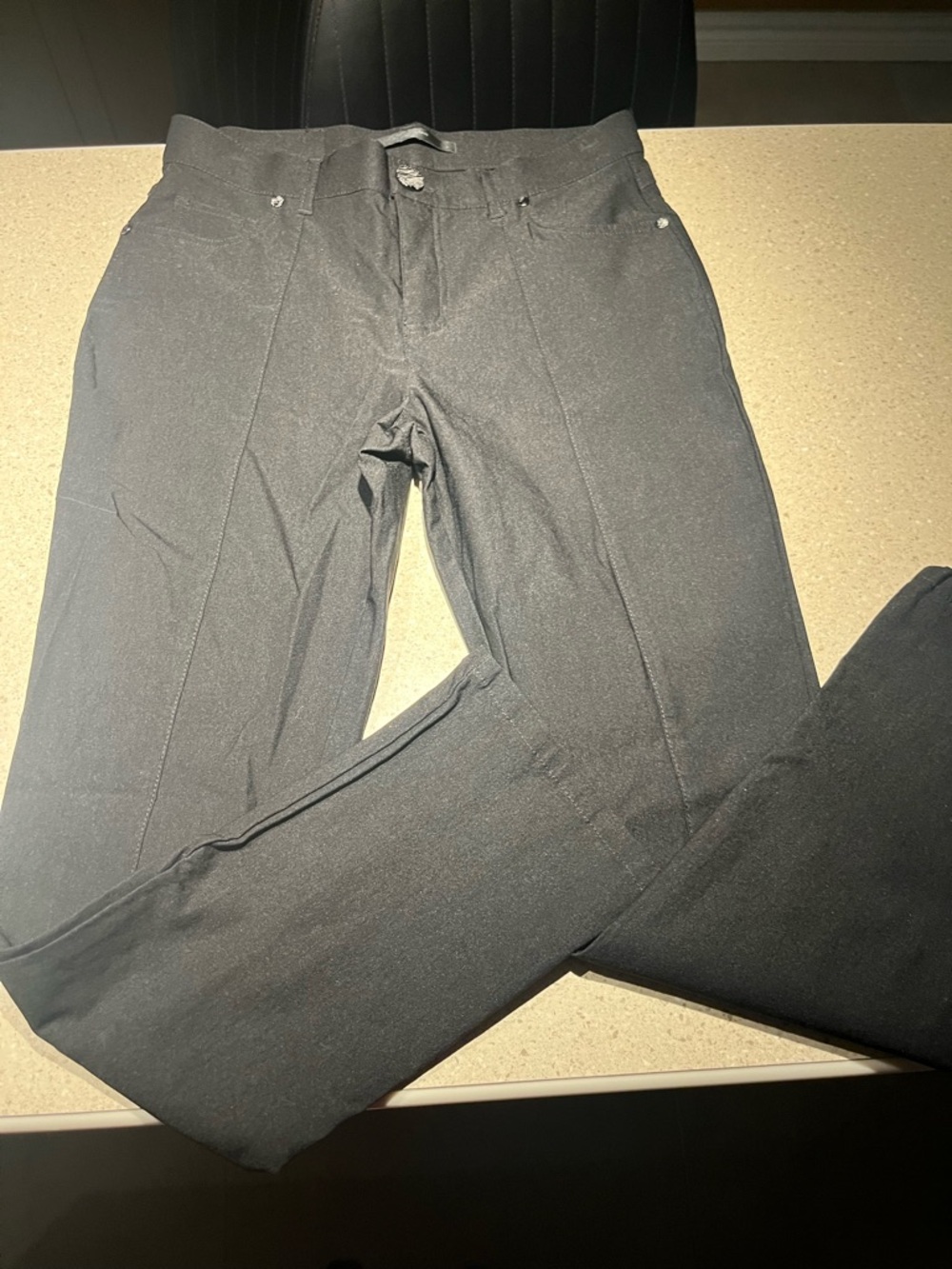 Simon Chang Slim Fit Black women Jeans. Worn once ! Stretchy